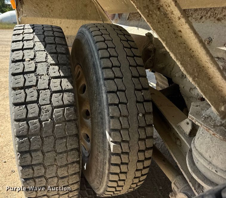 image for item ER0058 2009 Sterling L- Line ready mix truck