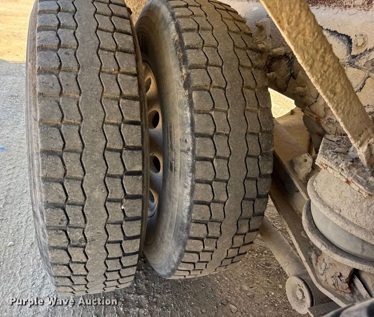 image for item ER0058 2009 Sterling L- Line ready mix truck