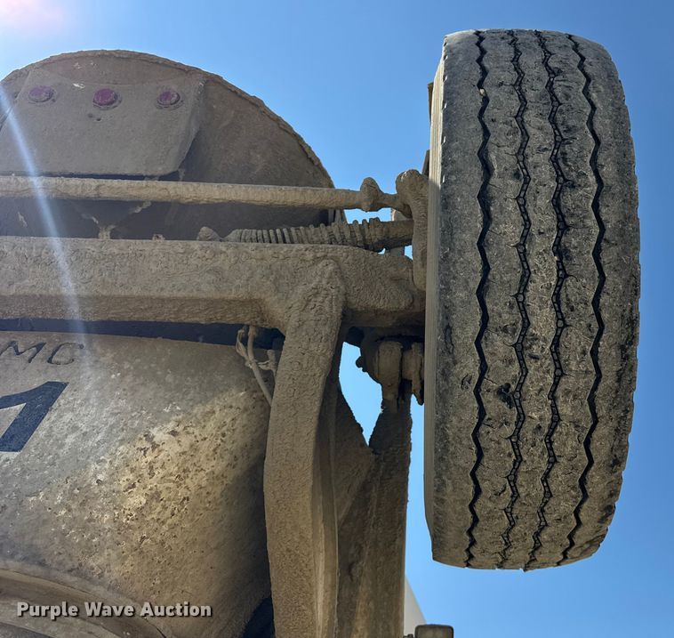 image for item ER0058 2009 Sterling L- Line ready mix truck