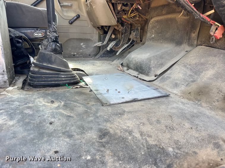 image for item ER0058 2009 Sterling L- Line ready mix truck