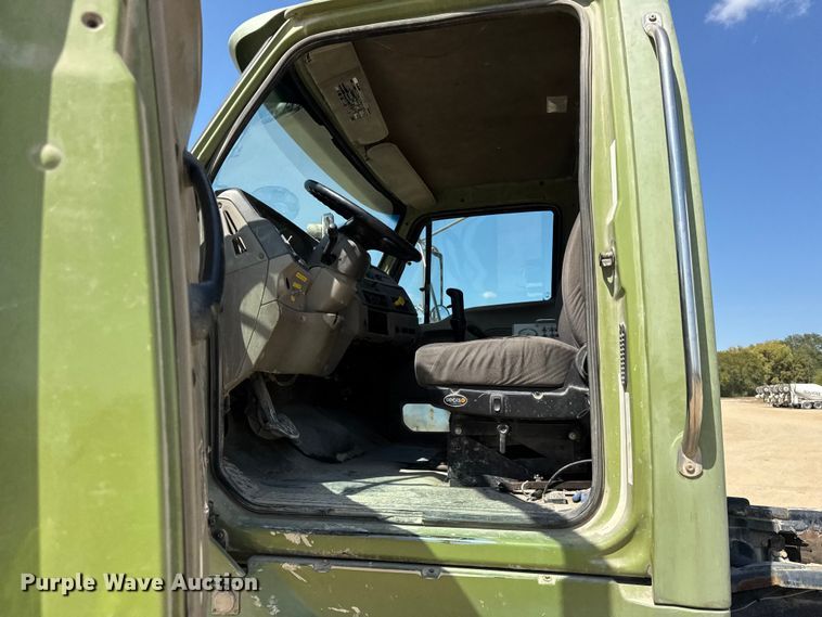 image for item ER0058 2009 Sterling L- Line ready mix truck