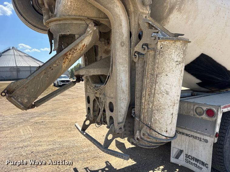 image for item ER0058 2009 Sterling L- Line ready mix truck