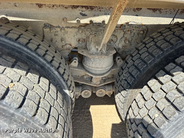 image for item ER0058 2009 Sterling L- Line ready mix truck