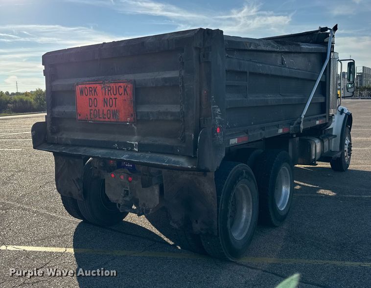 image for item ER0192 2005 Freightliner M2 dump truck