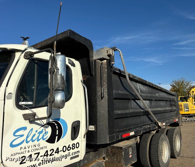 image for item ER0192 2005 Freightliner M2 dump truck