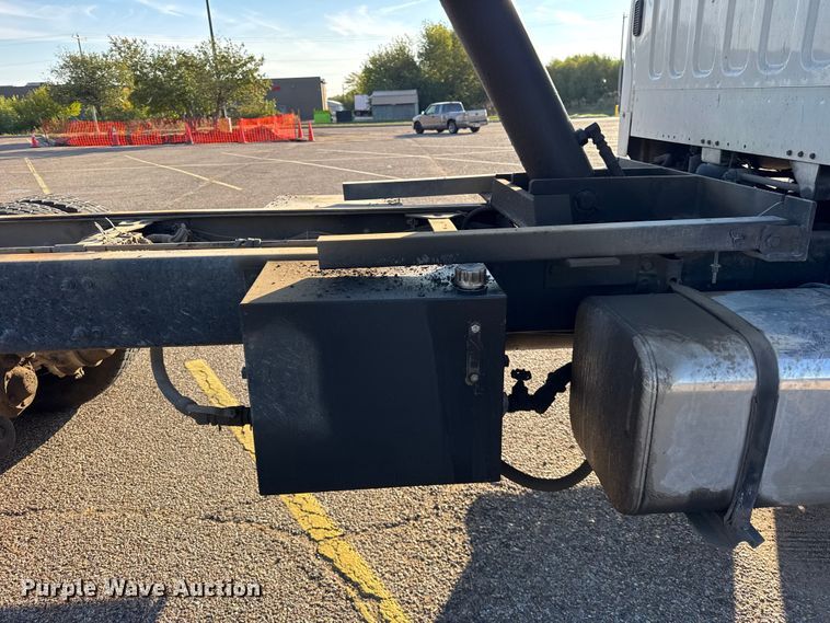 image for item ER0192 2005 Freightliner M2 dump truck