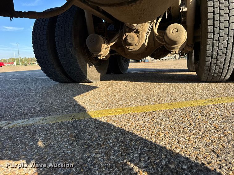 image for item ER0192 2005 Freightliner M2 dump truck