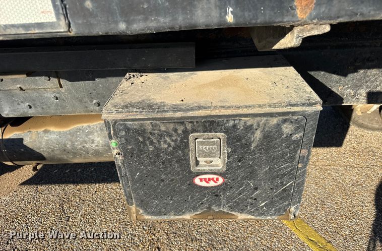 image for item ER0192 2005 Freightliner M2 dump truck