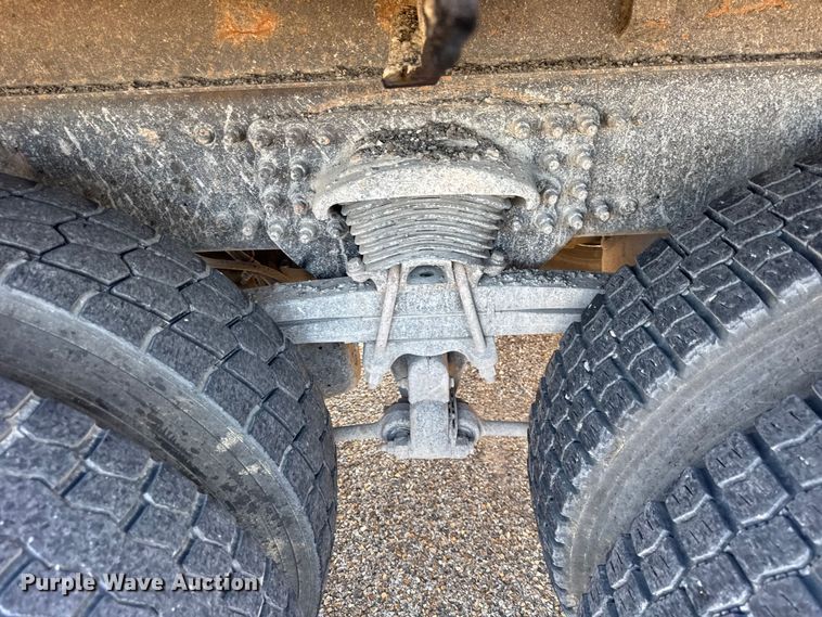 image for item ER0192 2005 Freightliner M2 dump truck