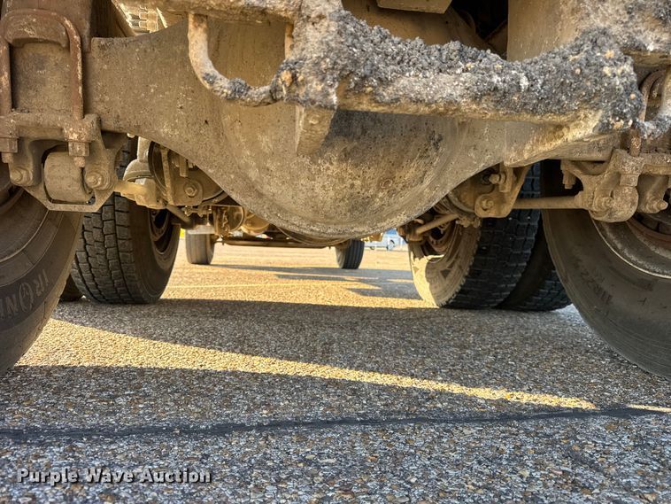 image for item ER0192 2005 Freightliner M2 dump truck