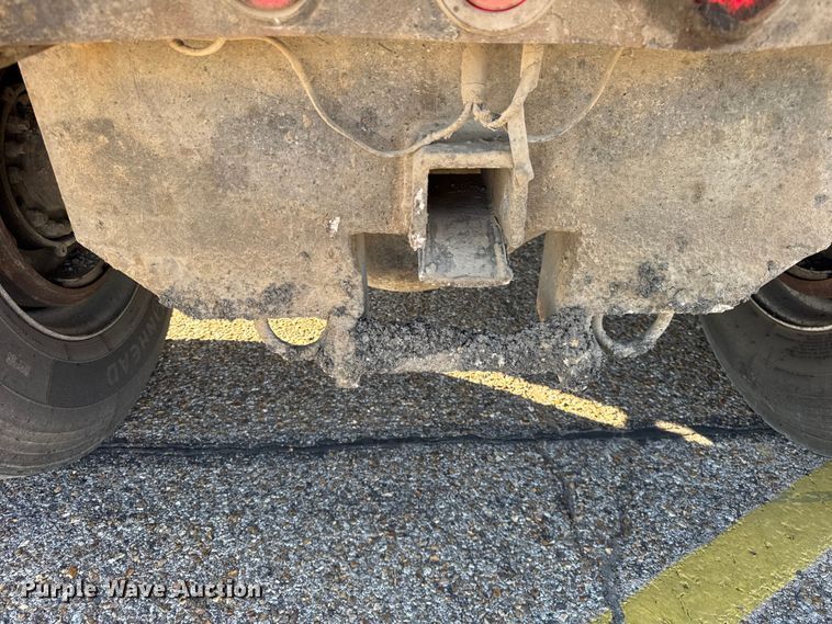 image for item ER0192 2005 Freightliner M2 dump truck