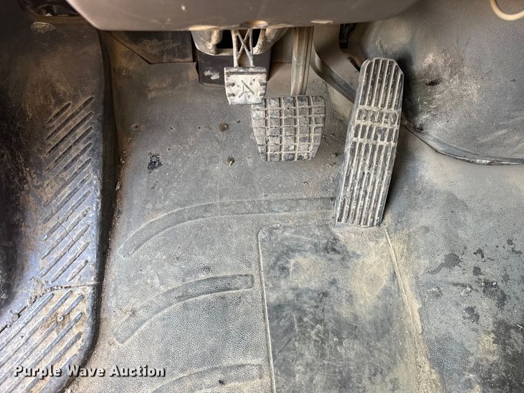 image for item ER0192 2005 Freightliner M2 dump truck