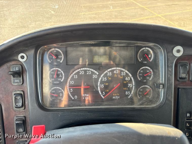 image for item ER0192 2005 Freightliner M2 dump truck