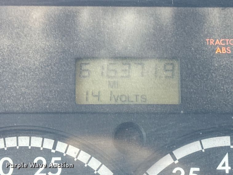 image for item ER0192 2005 Freightliner M2 dump truck