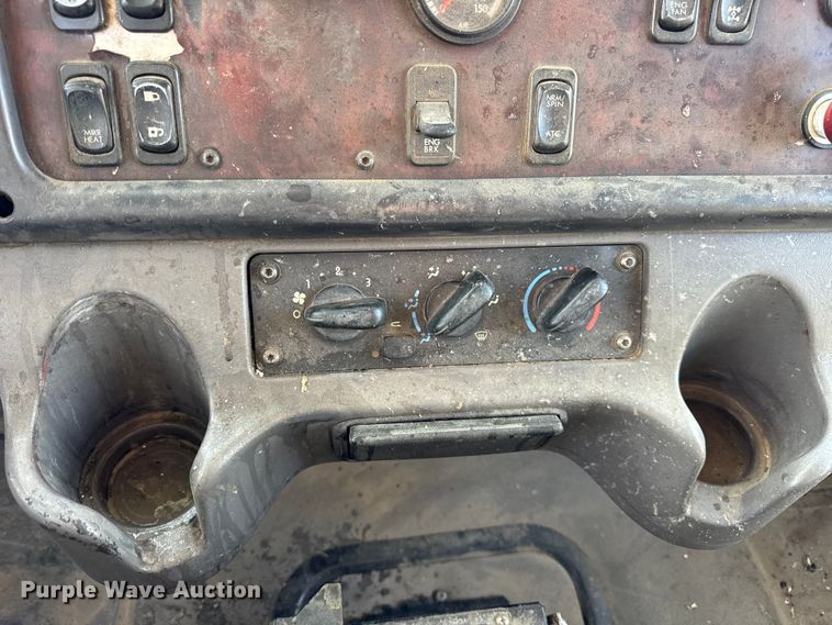 image for item ER0192 2005 Freightliner M2 dump truck