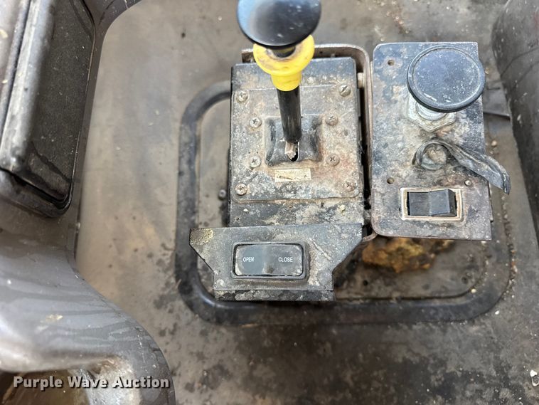 image for item ER0192 2005 Freightliner M2 dump truck