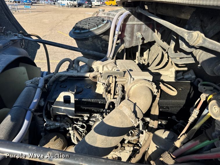 image for item ER0192 2005 Freightliner M2 dump truck