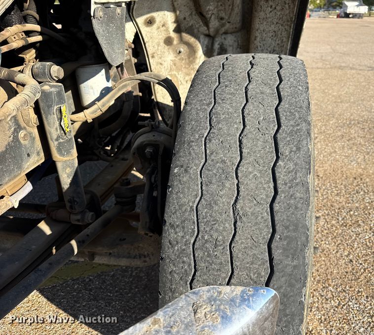 image for item ER0192 2005 Freightliner M2 dump truck