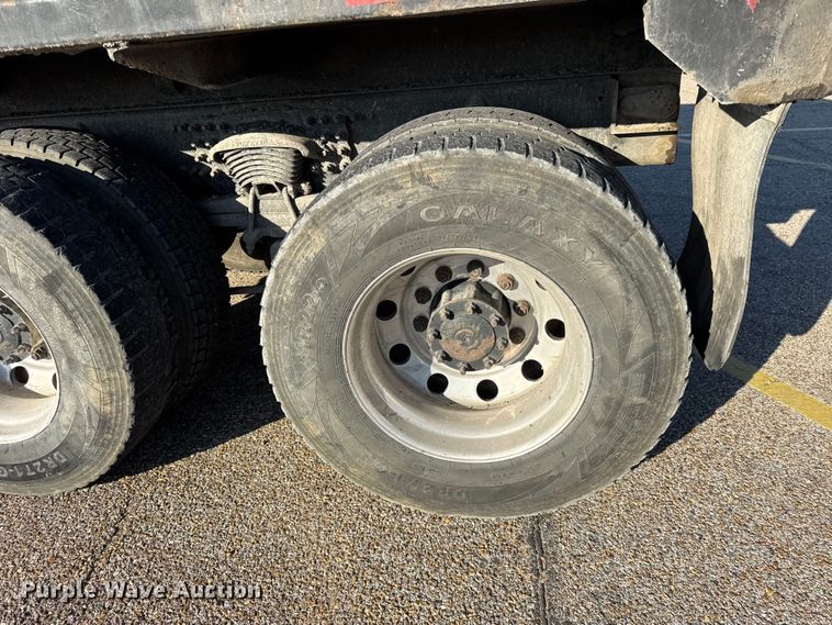 image for item ER0192 2005 Freightliner M2 dump truck