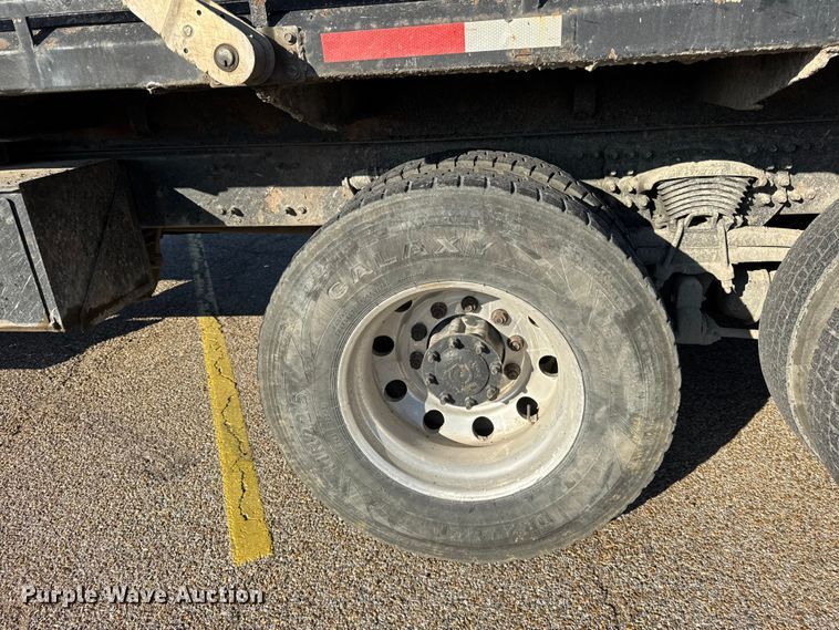 image for item ER0192 2005 Freightliner M2 dump truck