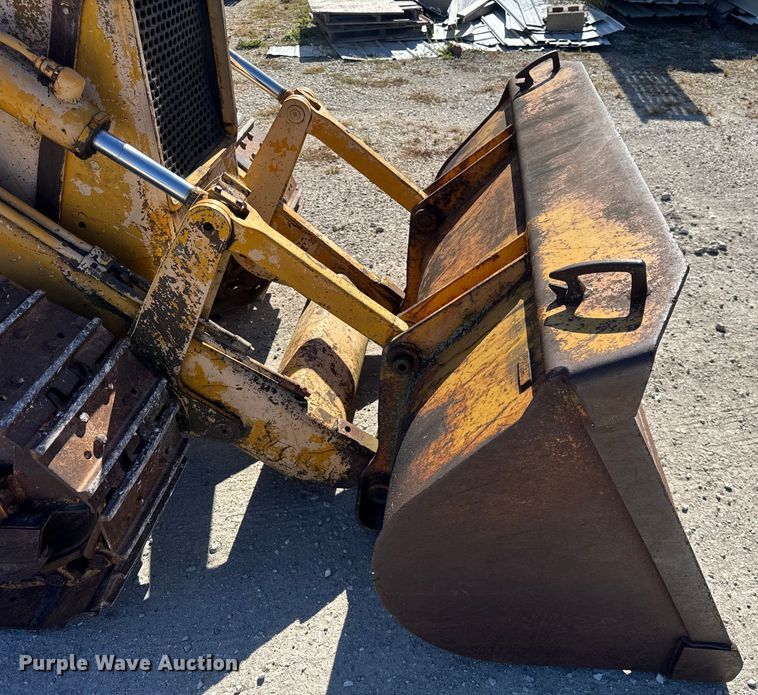 image for item ER0214 1981 John Deere 450C track loader