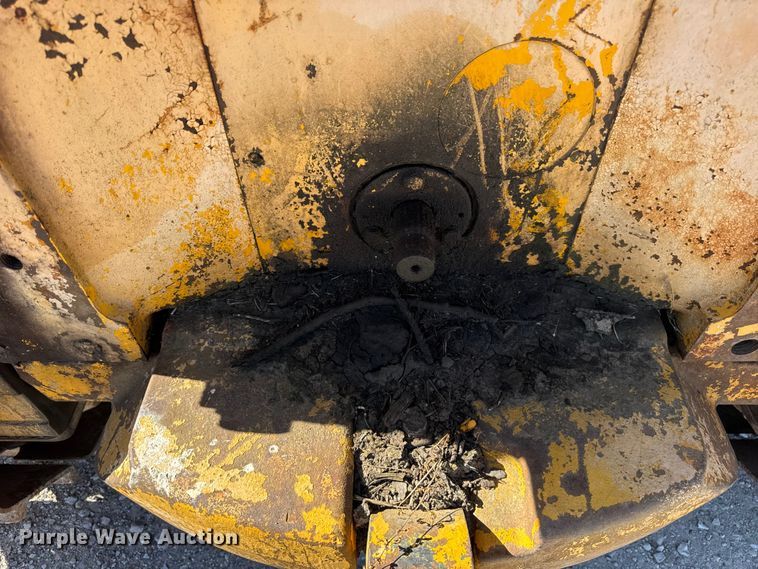 image for item ER0214 1981 John Deere 450C track loader