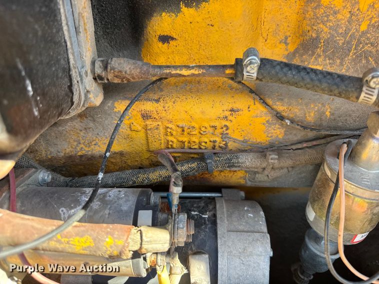 image for item ER0214 1981 John Deere 450C track loader