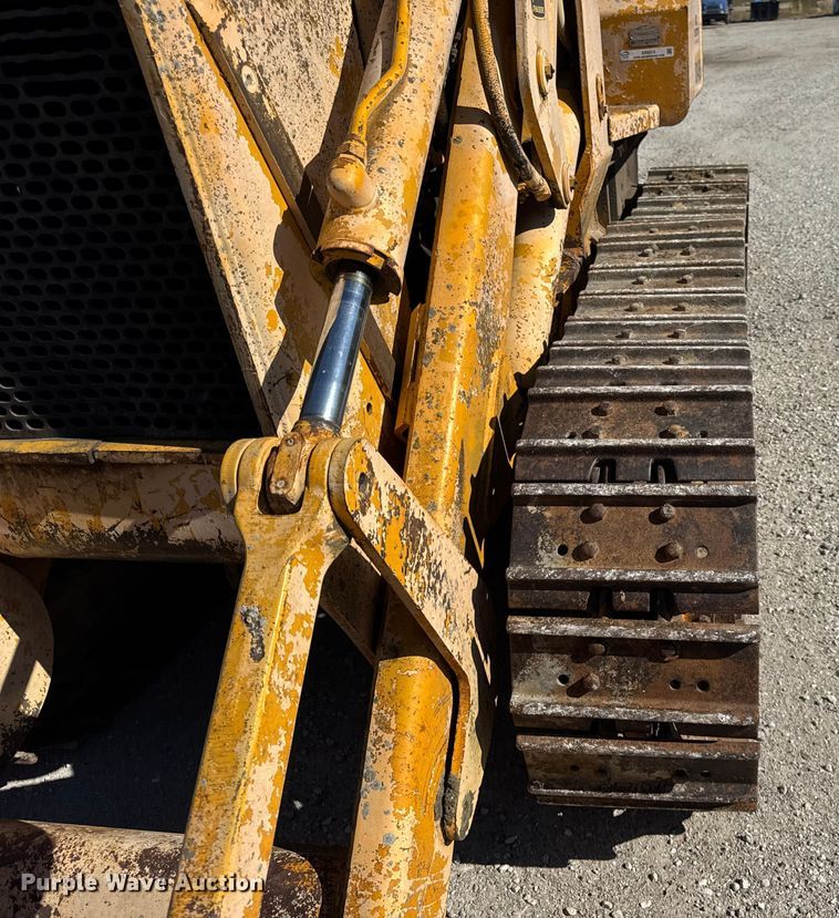 image for item ER0214 1981 John Deere 450C track loader