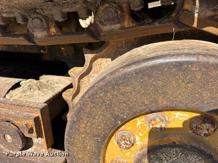 image for item ER0214 1981 John Deere 450C track loader