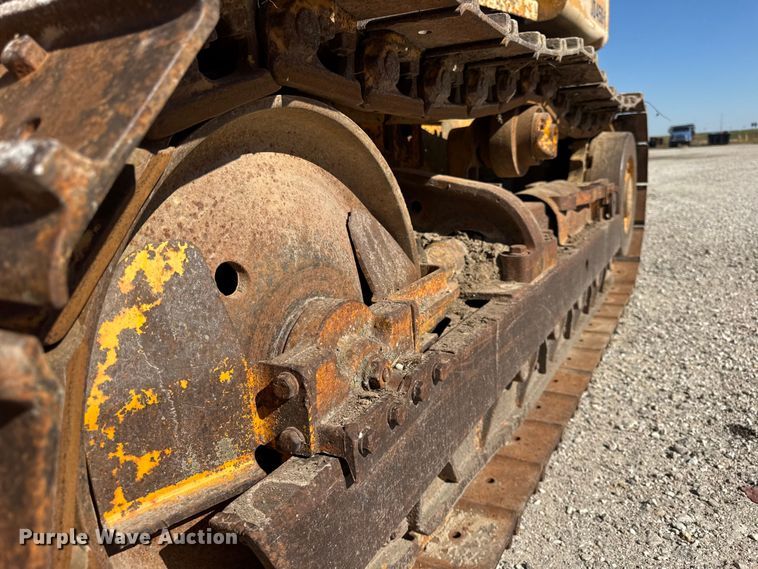 image for item ER0214 1981 John Deere 450C track loader