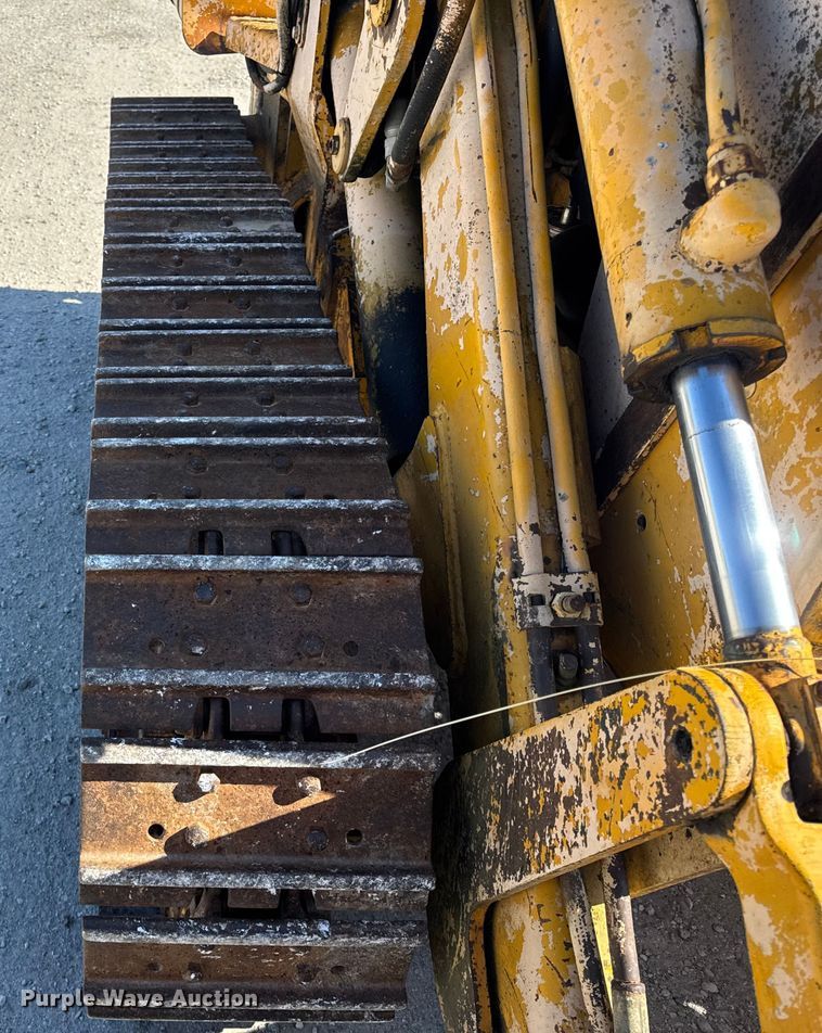 image for item ER0214 1981 John Deere 450C track loader