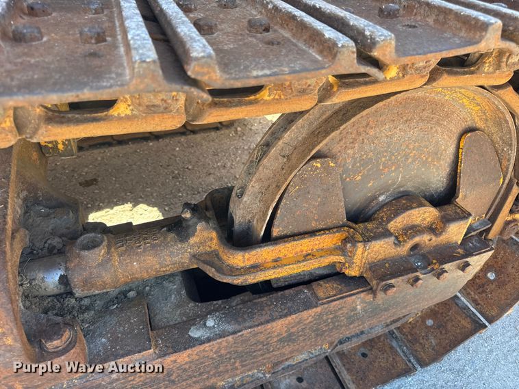 image for item ER0214 1981 John Deere 450C track loader