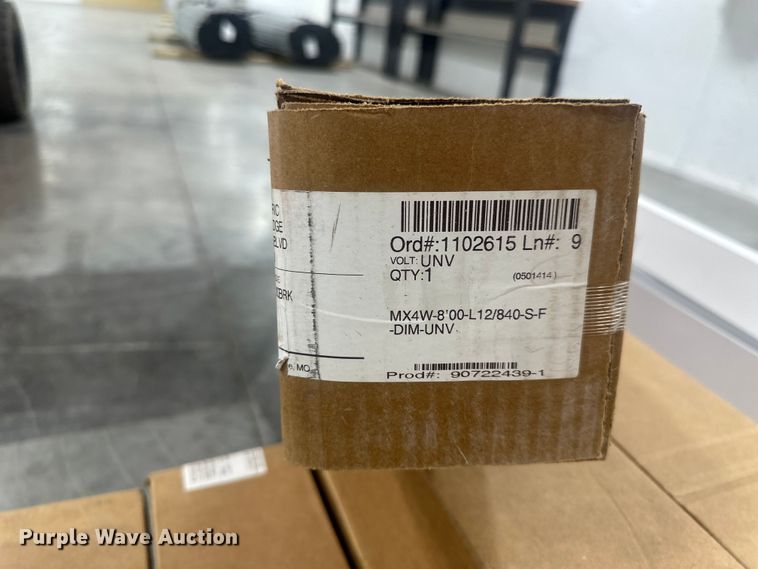 image for item ES5001 (16) Williams 8' LED lights