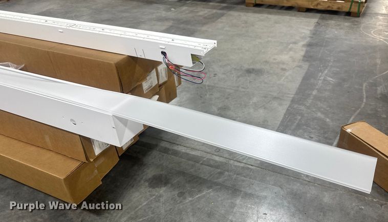 image for item ES5001 (16) Williams 8' LED lights