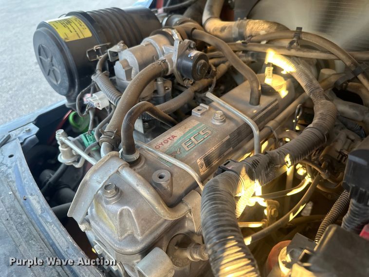 image for item ES5002 Toyota 8FGU25 forklift