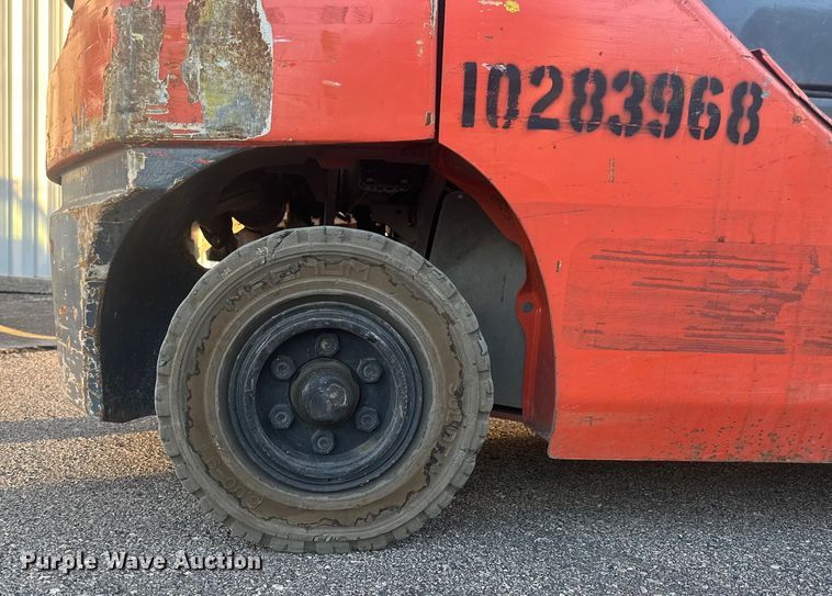 image for item ES5002 Toyota 8FGU25 forklift