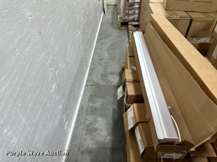 image for item ES5005 Lights and fixtures