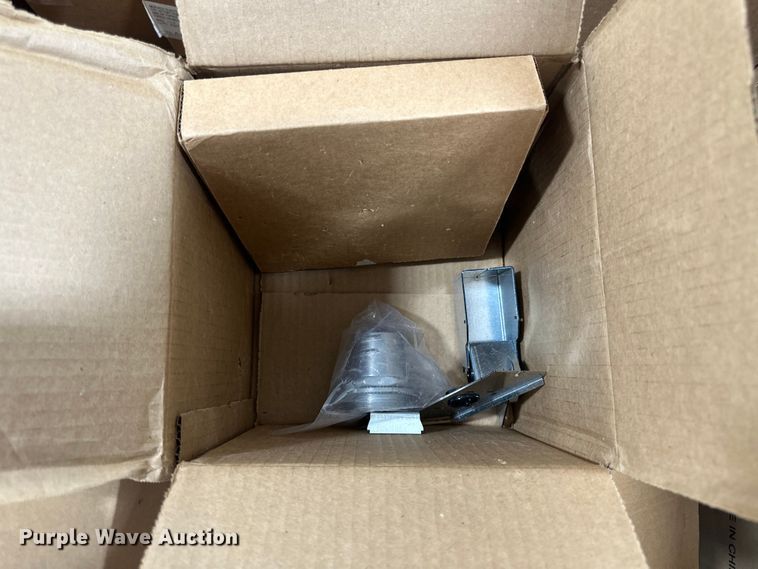 image for item ES5005 Lights and fixtures