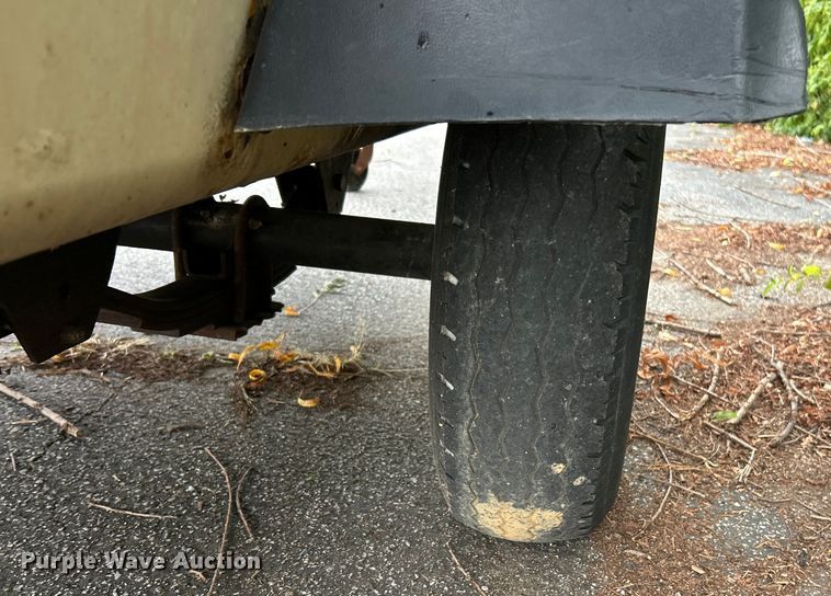 image for item ET3136 1994 Ingersoll-Rand P100DWD air compressor