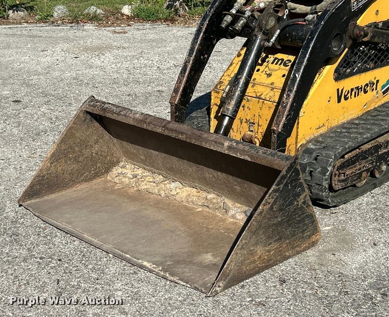 image for item ET3231 2006 Vermeer S600TX compact utility loader