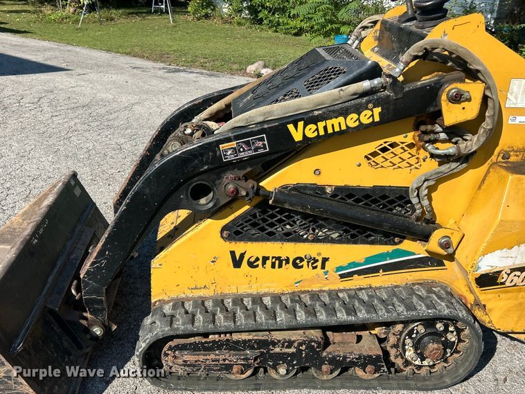 image for item ET3231 2006 Vermeer S600TX compact utility loader