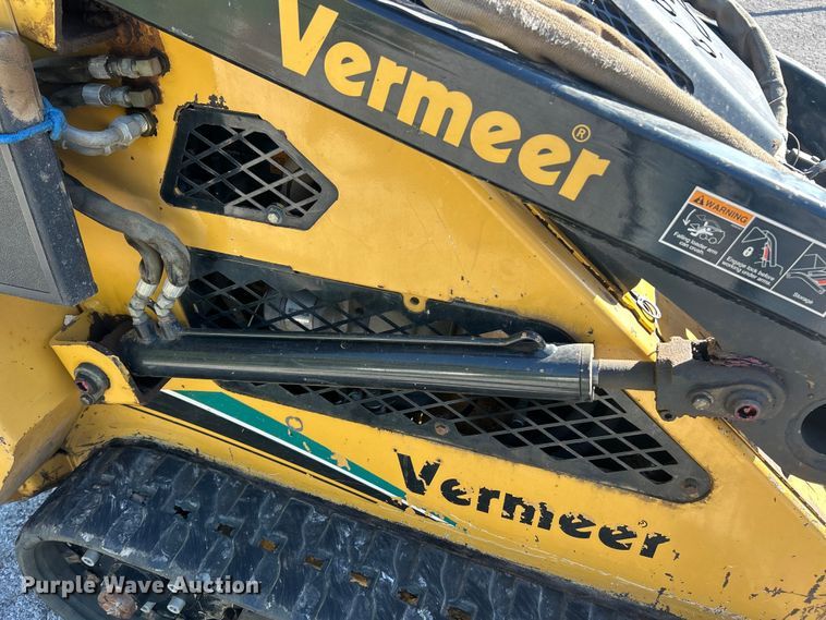 image for item ET3231 2006 Vermeer S600TX compact utility loader