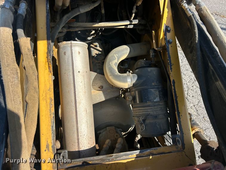 image for item ET3231 2006 Vermeer S600TX compact utility loader