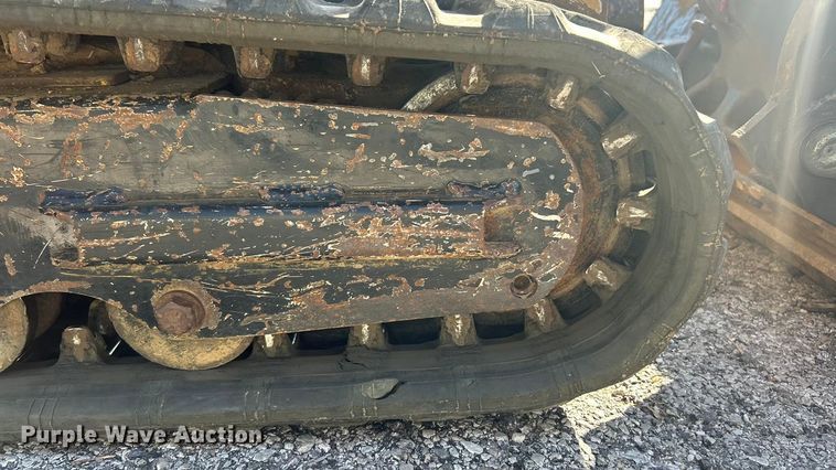 image for item ET3231 2006 Vermeer S600TX compact utility loader