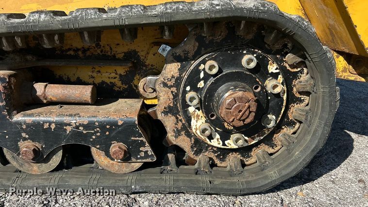 image for item ET3231 2006 Vermeer S600TX compact utility loader