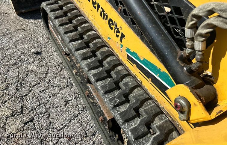 image for item ET3231 2006 Vermeer S600TX compact utility loader