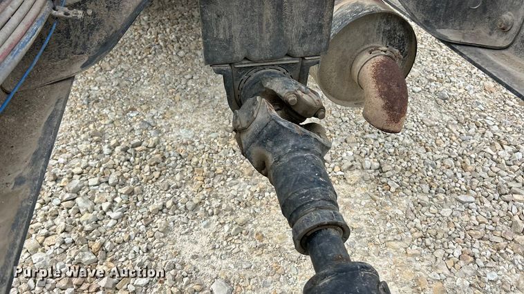 image for item ET3267 2006 Ford F750 Super Duty XL truck cab and chassis