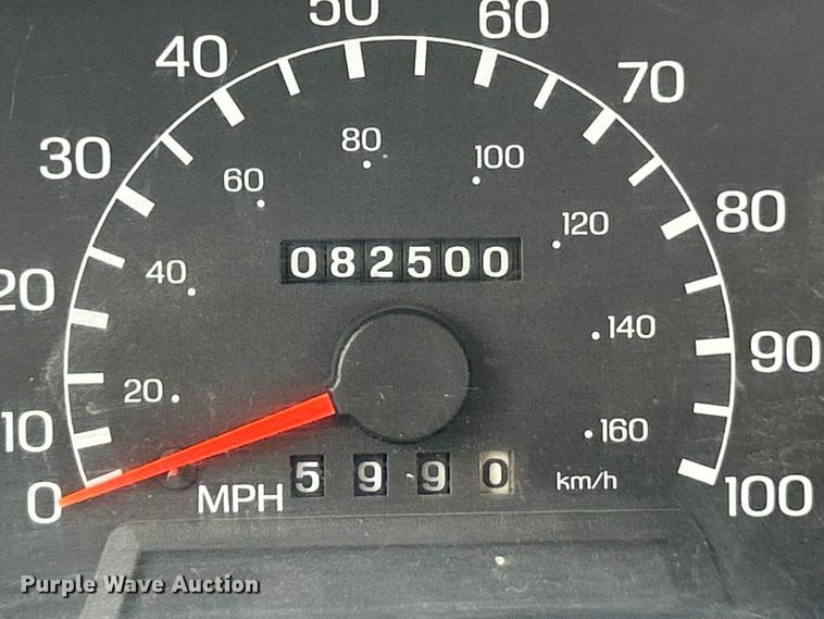 image for item ET3267 2006 Ford F750 Super Duty XL truck cab and chassis