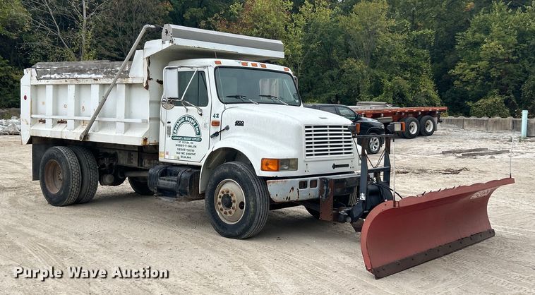 image for item ET3331 1994 International 4700 dump truck