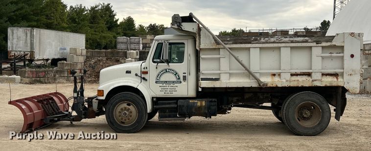 image for item ET3331 1994 International 4700 dump truck